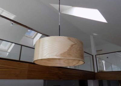Lampa fornirowana jesion.