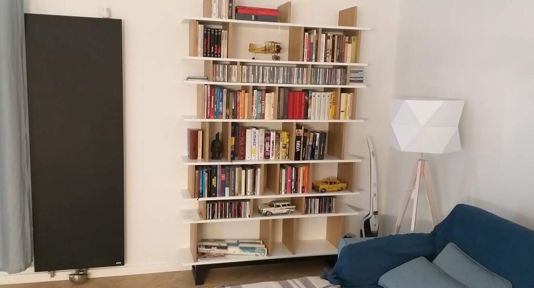 Regał na książki biały dąb i fornir.